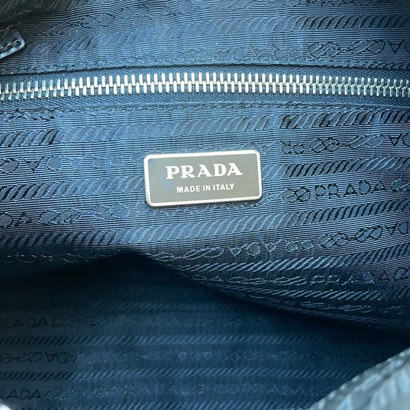 ⛔️SOLD⛔️ PRADA Bag - Picture 5 of 15
